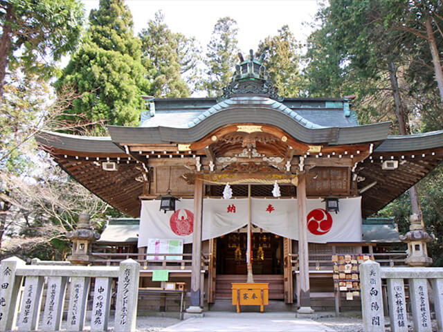 湯泉神社